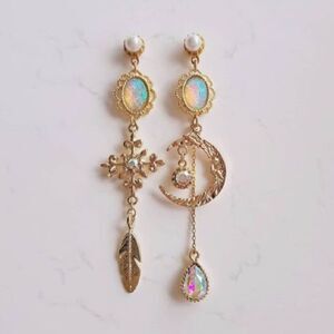 Boho moon earrings A1057
